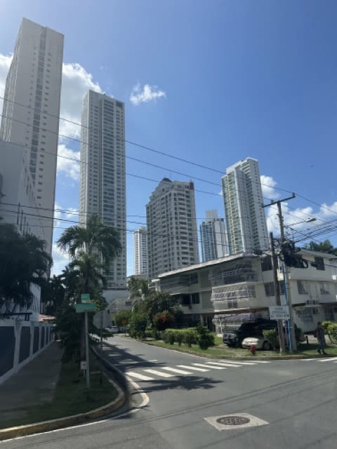 high-rise in coco del mar panama city