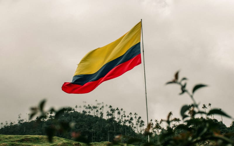 Colombian flag How to obtain Residency in Colombia