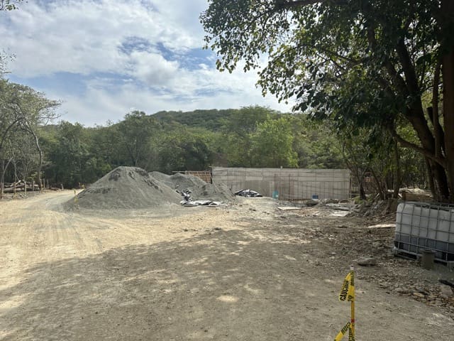 works on coastal highway in Nicaragua near san juan del sur