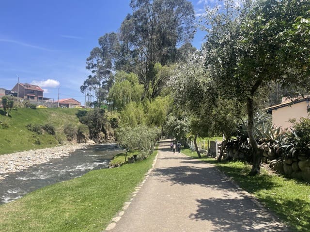 path along river in Cuenca ecuador