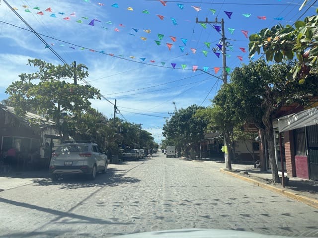 Lo de Marcos street