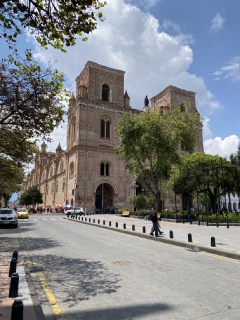 cathedral cuenca ecuador