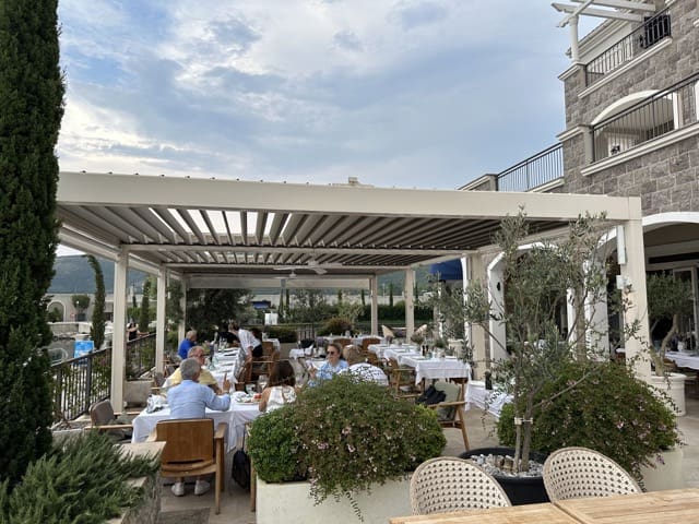 Restaurant in Lustica Bay