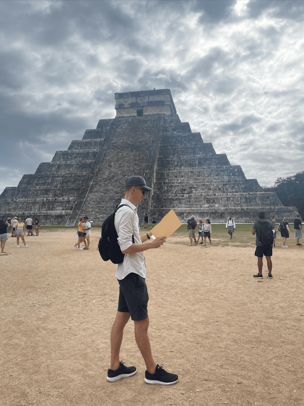 Ladislas The Wandering Investor Newsletter Notes From The Road Ladislas Maurice in Mexico Taking Notes
